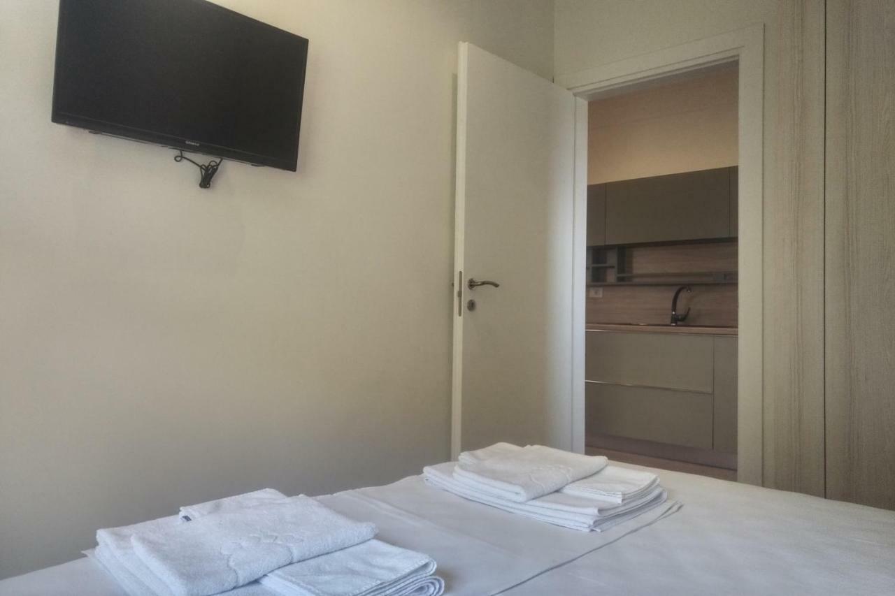 Deluxe Sea Apartment Vlorë Exteriör bild