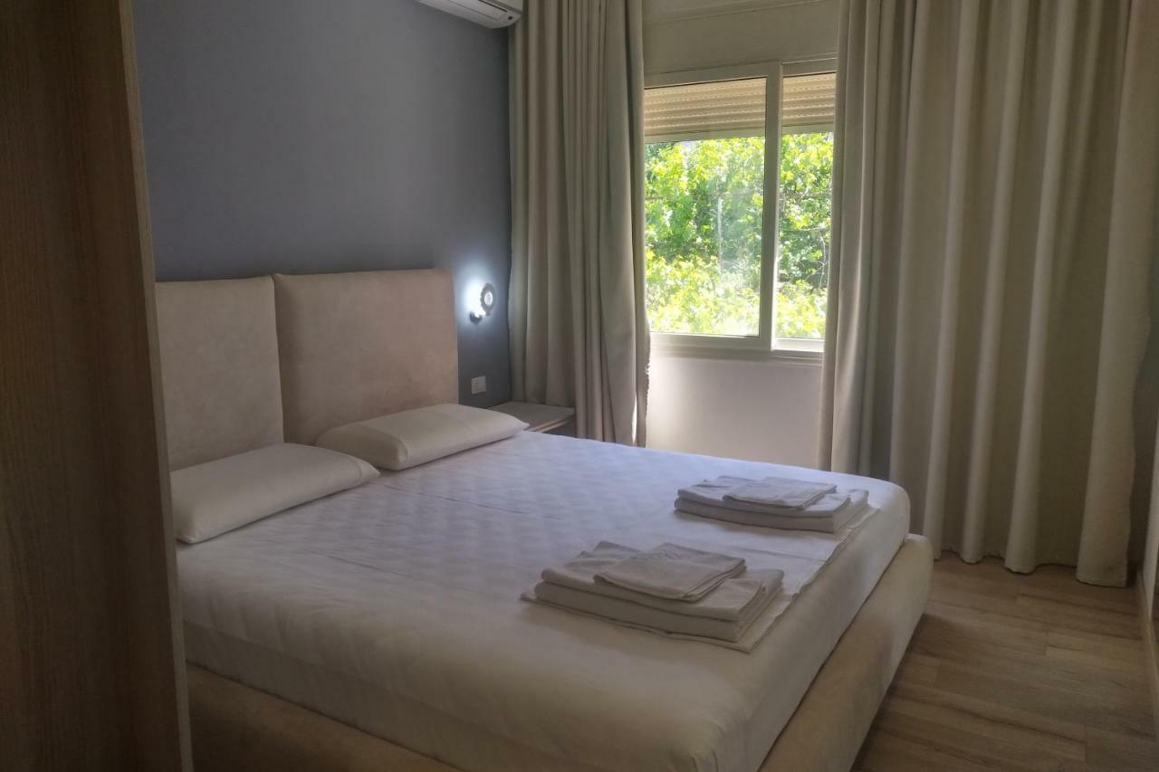 Deluxe Sea Apartment Vlorë Exteriör bild
