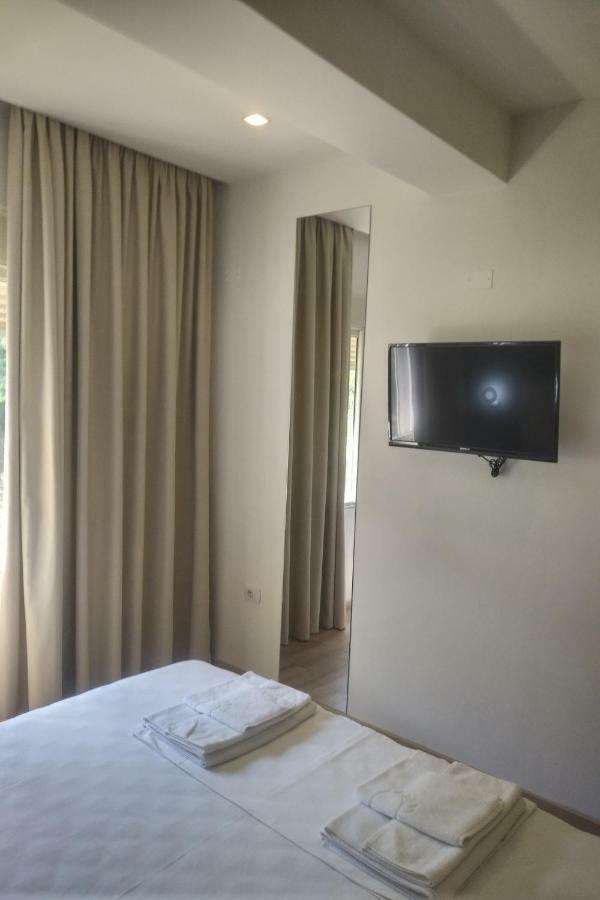Deluxe Sea Apartment Vlorë Exteriör bild