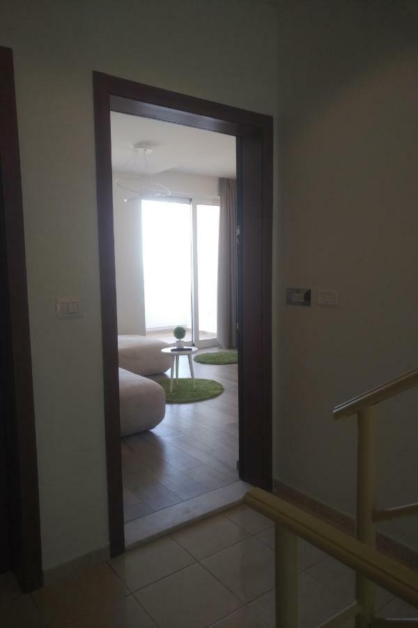 Deluxe Sea Apartment Vlorë Exteriör bild