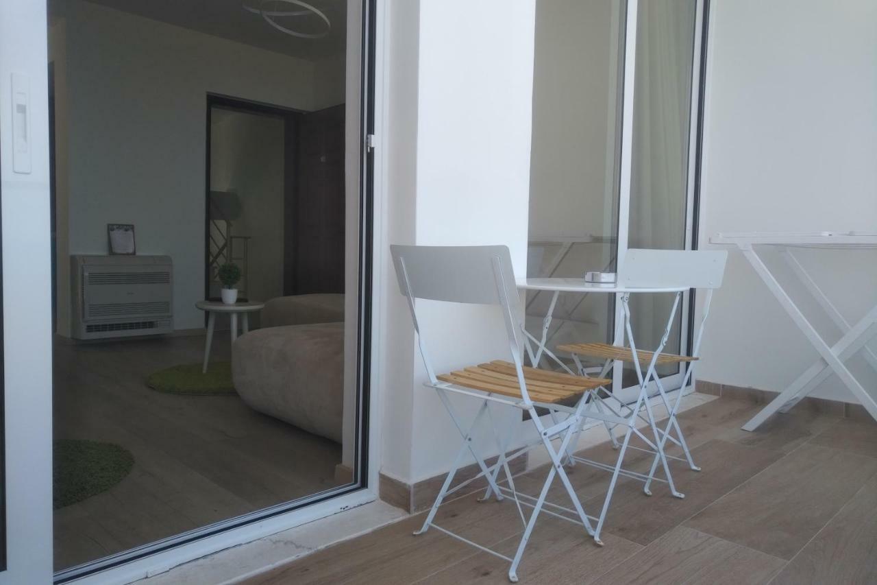 Deluxe Sea Apartment Vlorë Exteriör bild